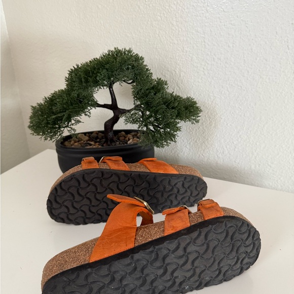 Birkenstock Women's Orange Sandals - Picture 3 of 4